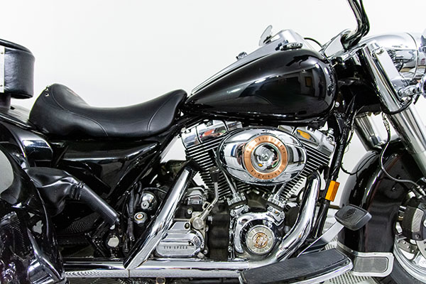 box9 side of road king